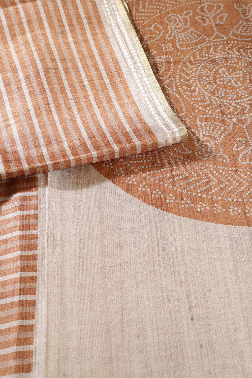 Beige And Mustard Tussar Silk Printed Saree - Image 2