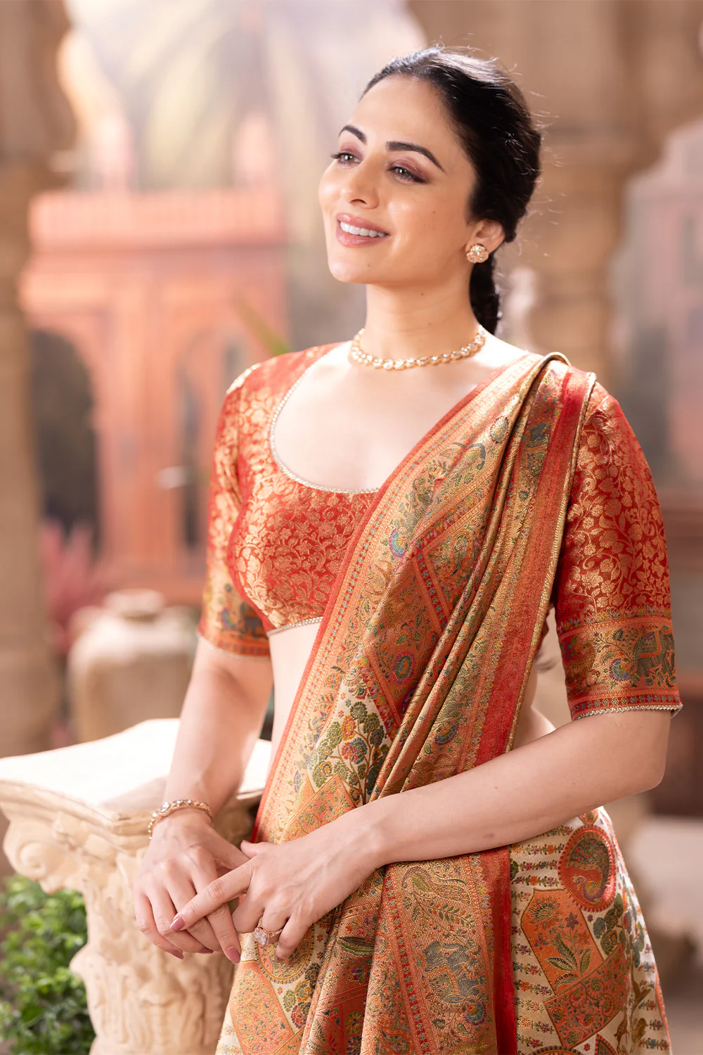 Beige Colour Position Print Woven Silk Saree - Image 8