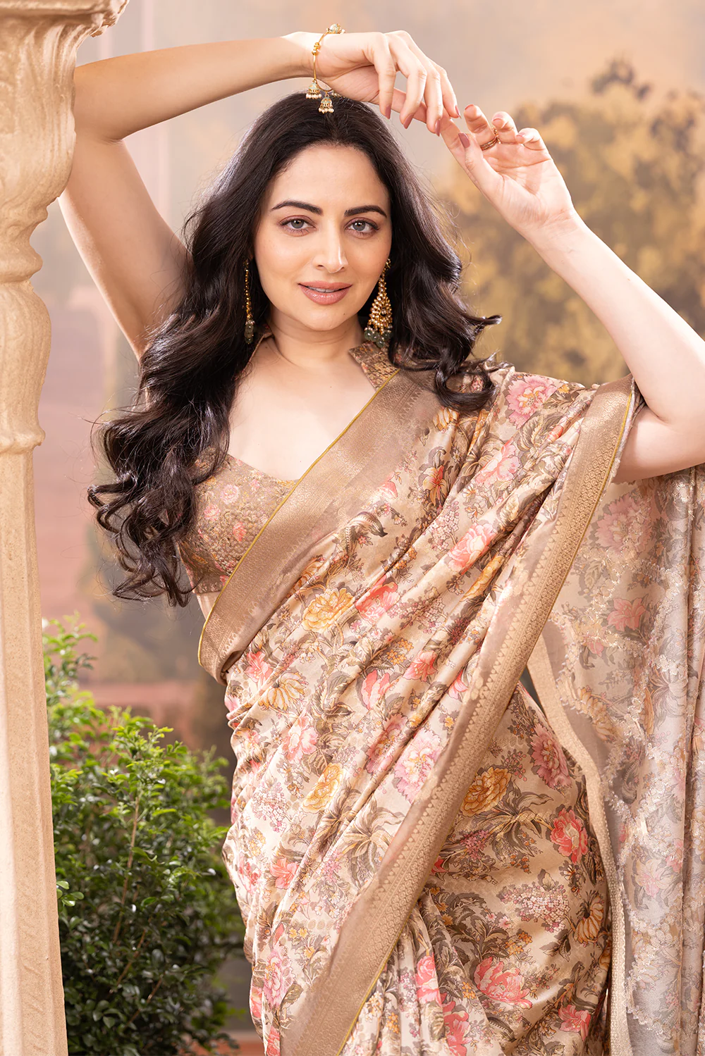 Beige Crepe Silk Floral Printed Saree - Image 6