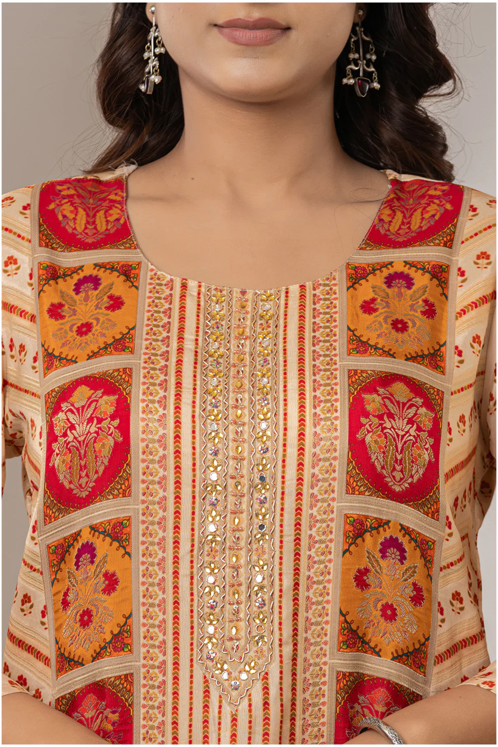 Beige Crepe Silk Printed Suit Set - Image 6