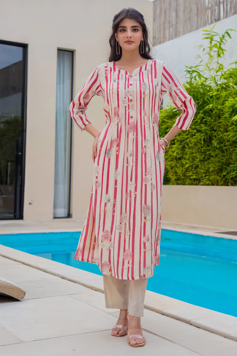Beige & Maroon Floral Printed Muslin Kurta Set - Image 2