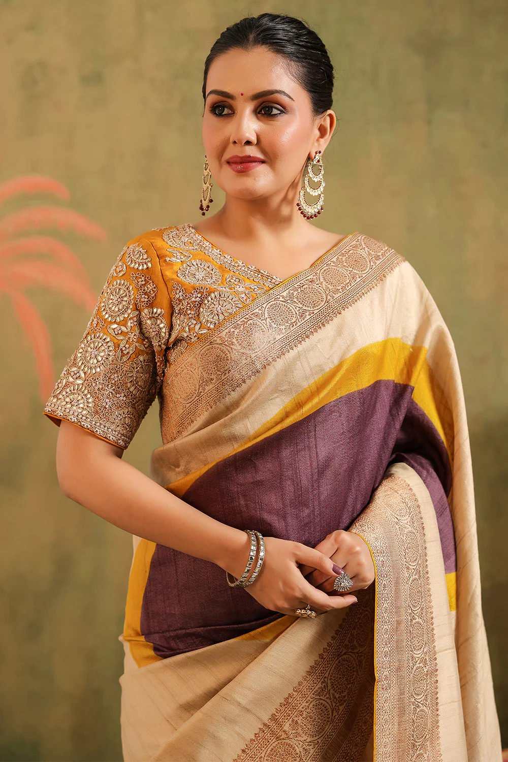Beige & Mustard Pure Tussar Silk Woven And Embroidered Saree - Image 8
