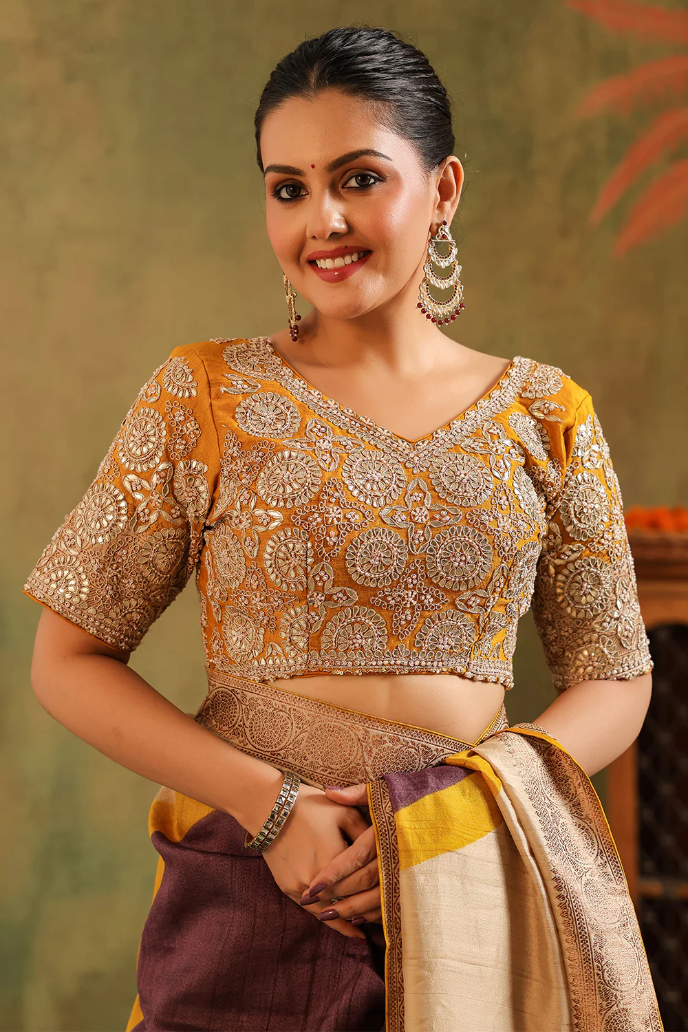 Beige & Mustard Pure Tussar Silk Woven And Embroidered Saree - Image 9