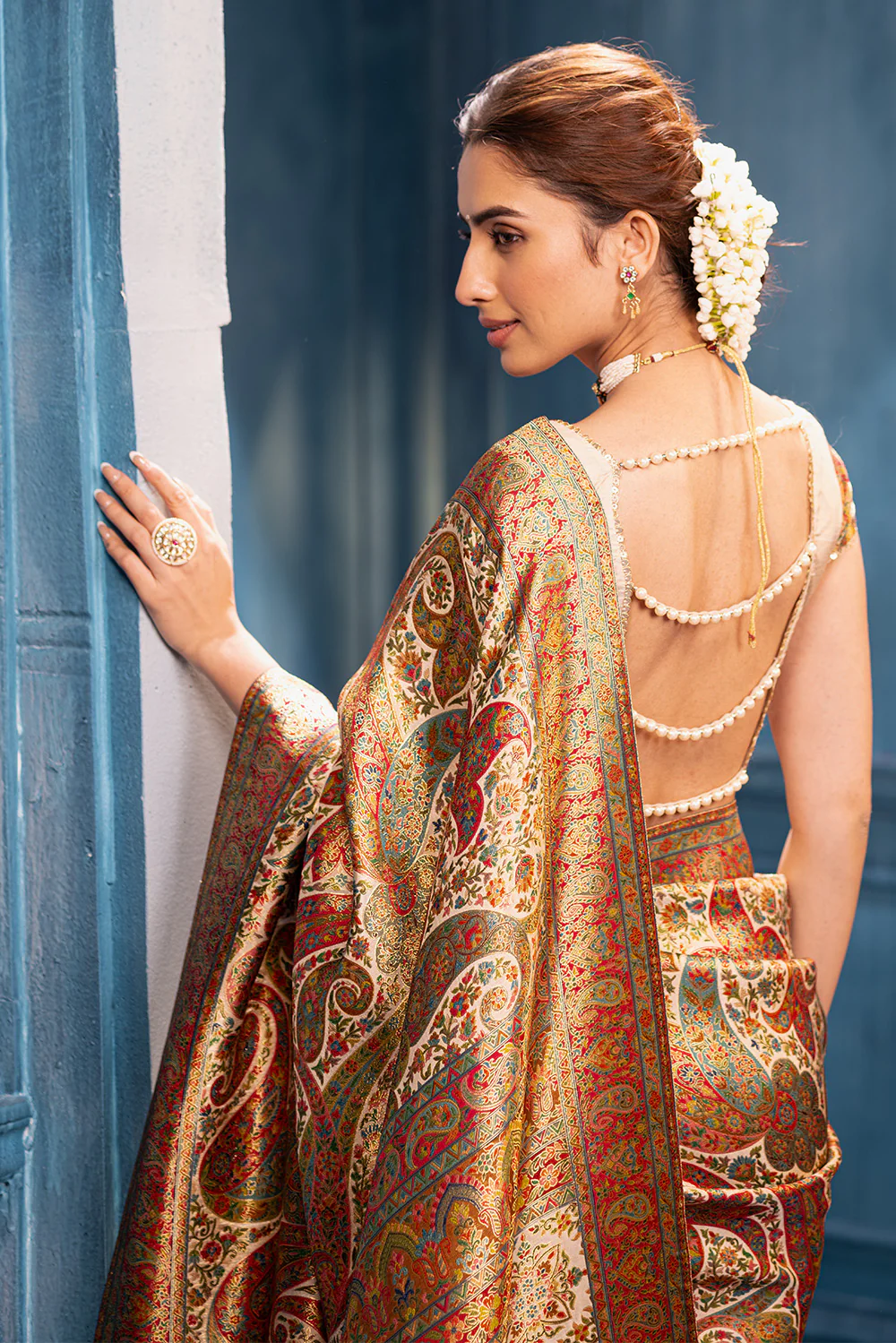 Beige Position Print Woven Silk Saree - Image 7