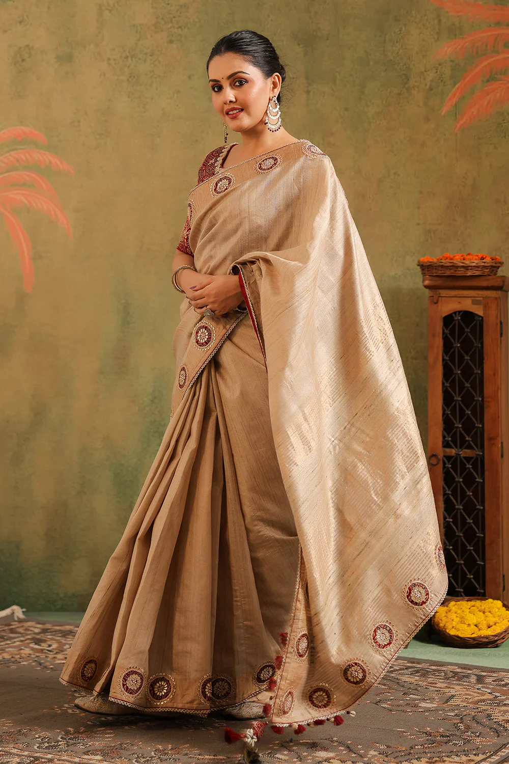 Beige Pure Tussar Embroidered Saree - Image 4