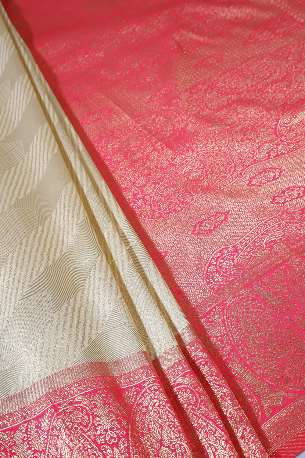 Beige & Red Brocade Silk Zari Woven Saree - Image 2