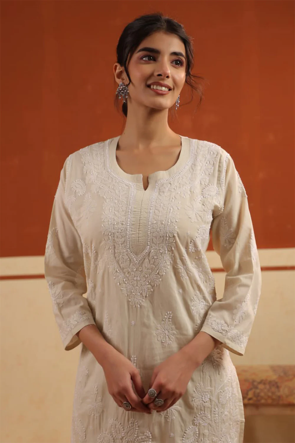 Beige Resham Embroidered Kurta - Image 4