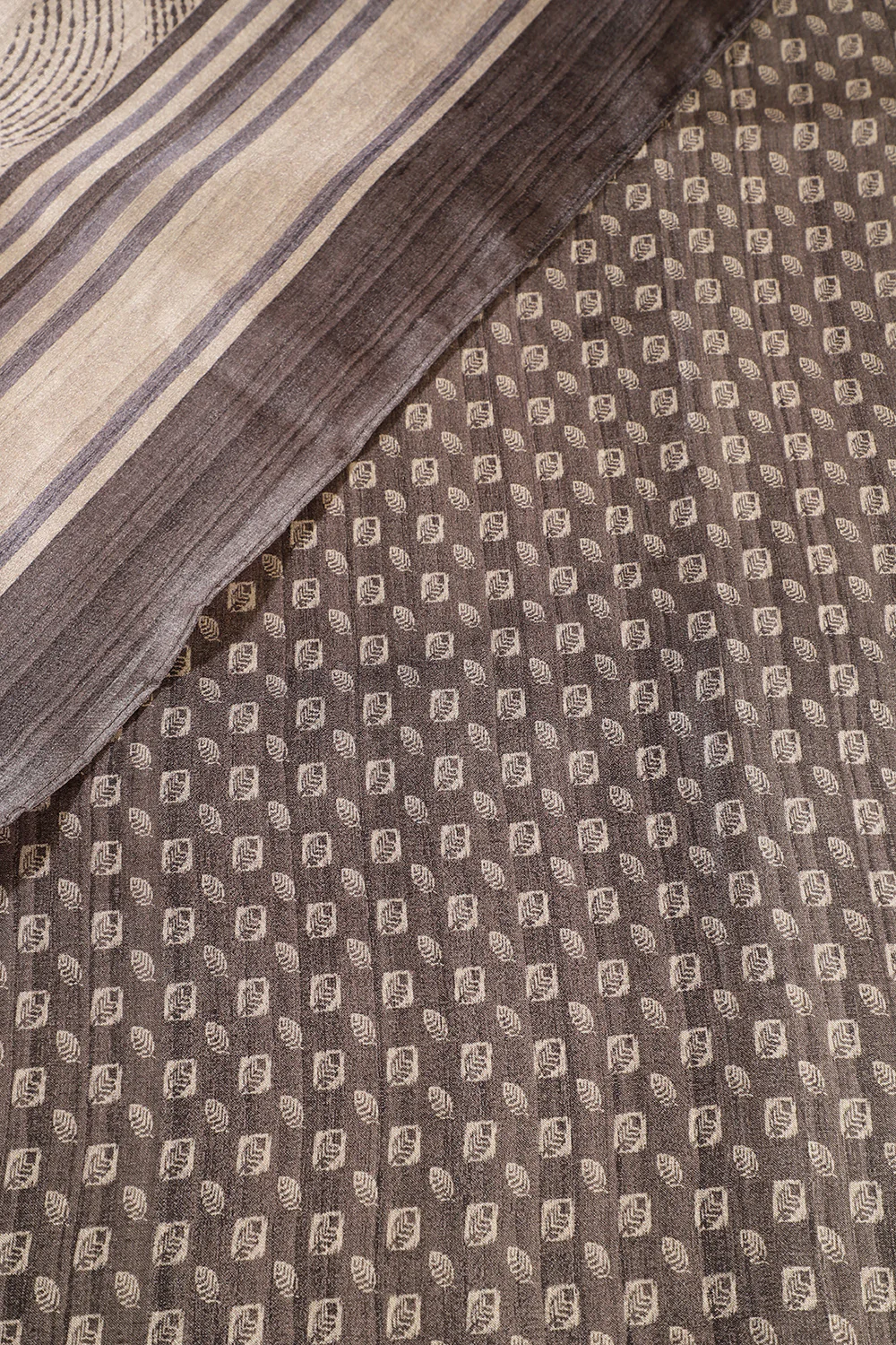 Beige & Sage Green Tussar Silk Printed Saree - Image 4