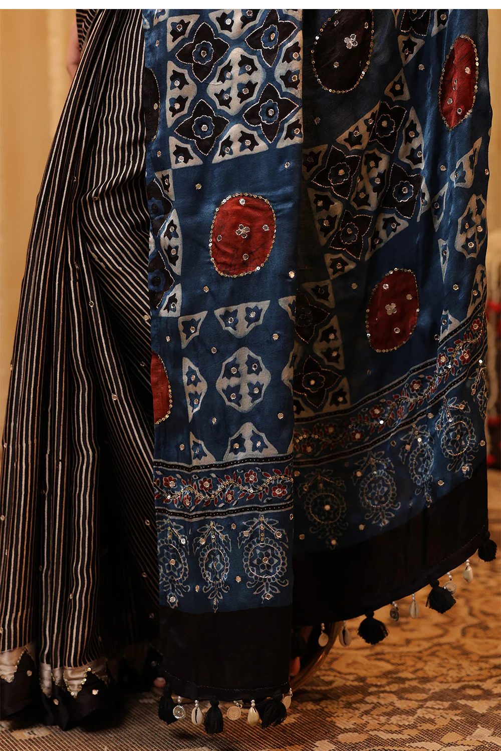 Black & Blue Pure Mulberry Silk Printed And Embroidered Saree - Image 12