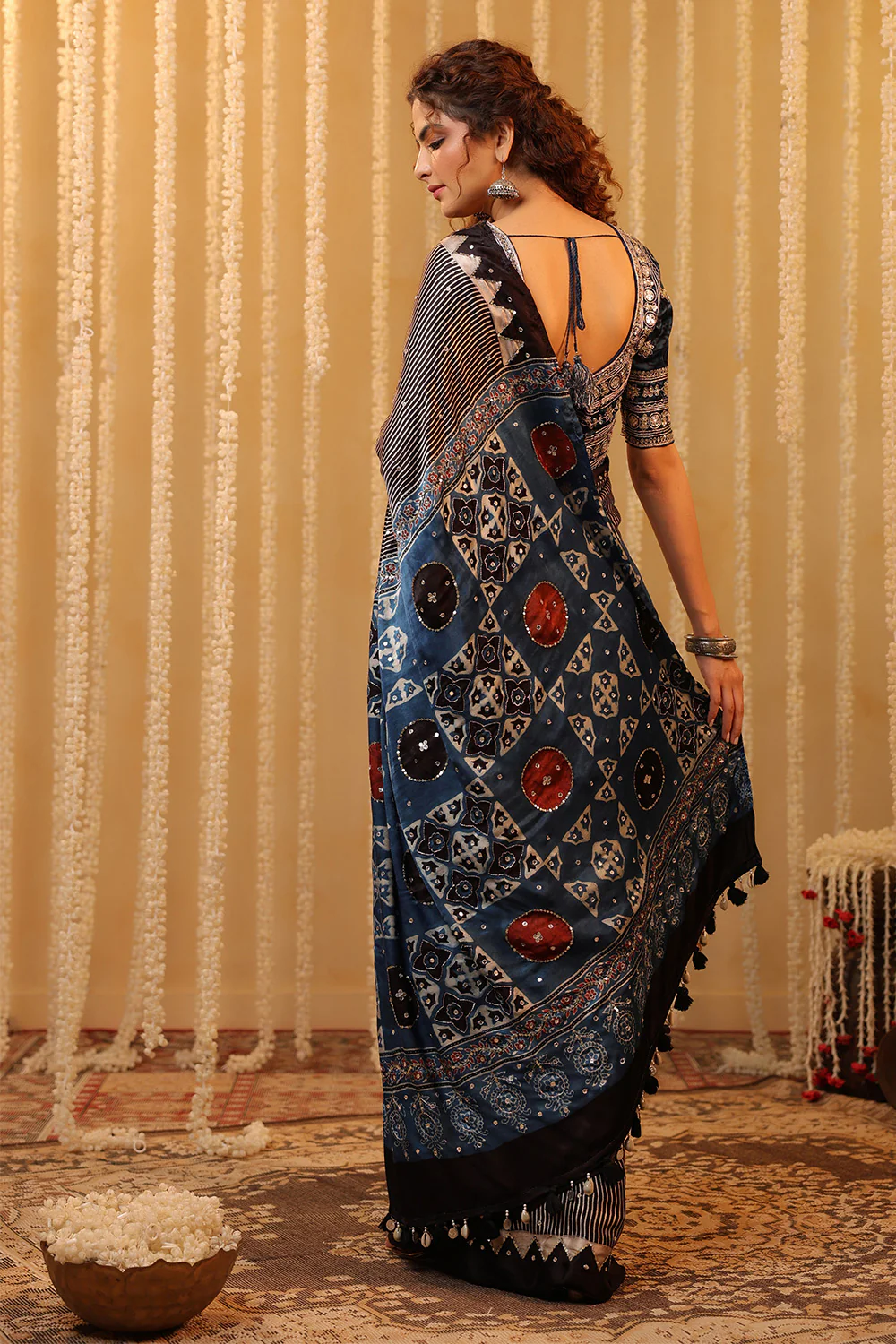 Black & Blue Pure Mulberry Silk Printed And Embroidered Saree - Image 3