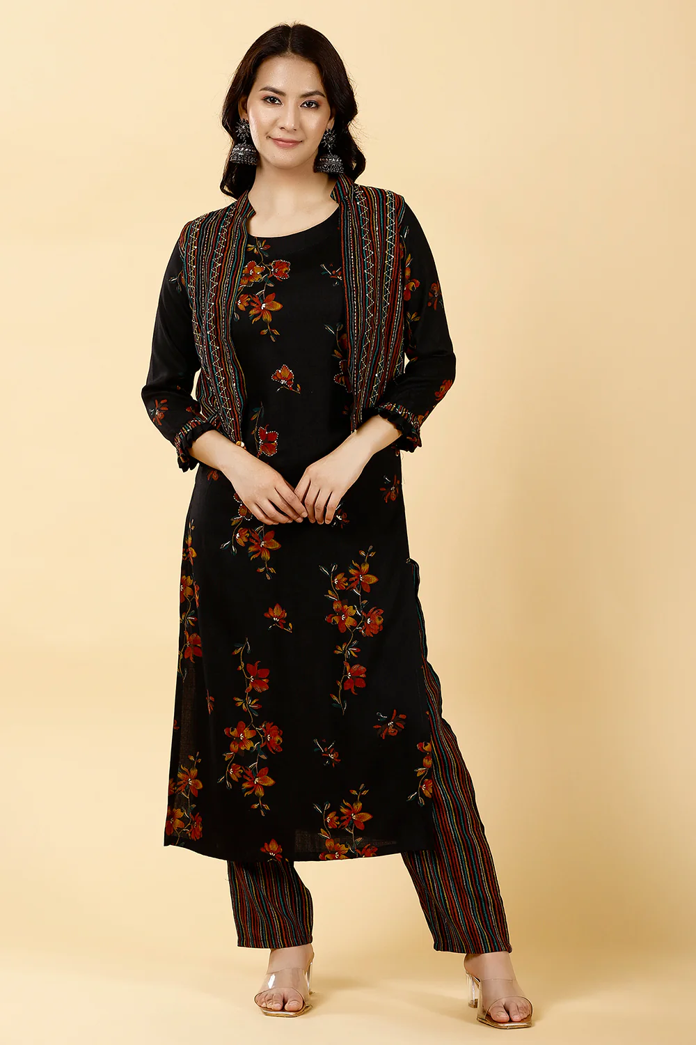 Black Colour Cotton Printed Kurta Set With Erhinc Jacket - Image 5