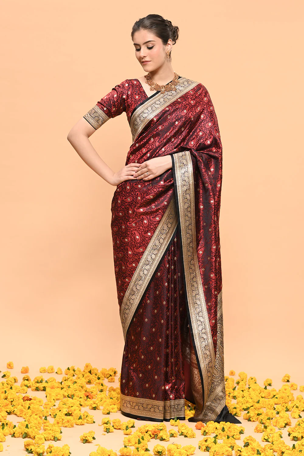 Black & Maroon Color Banarasi Silk Woven Saree - Image 7