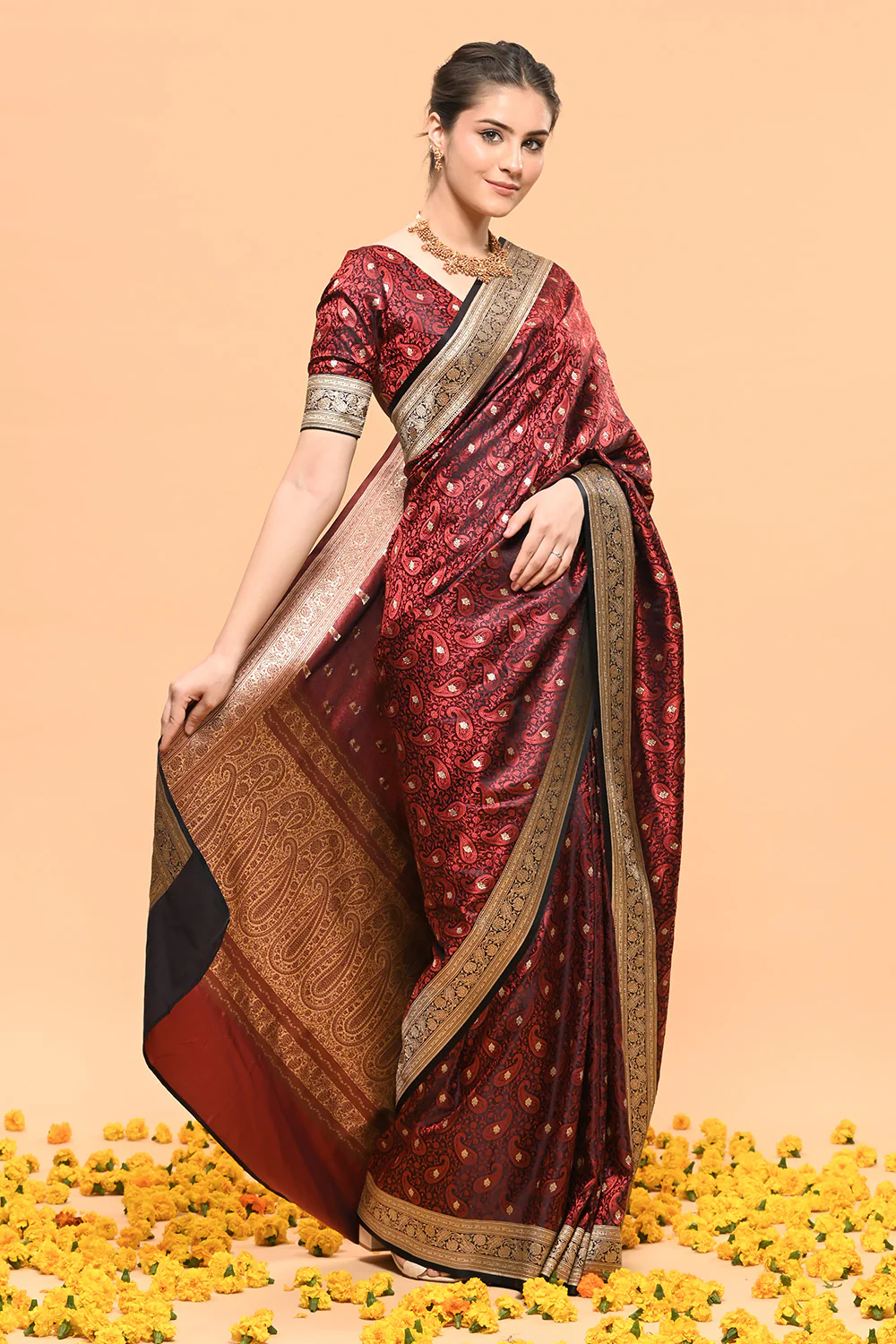 Black & Maroon Color Banarasi Silk Woven Saree - Image 8