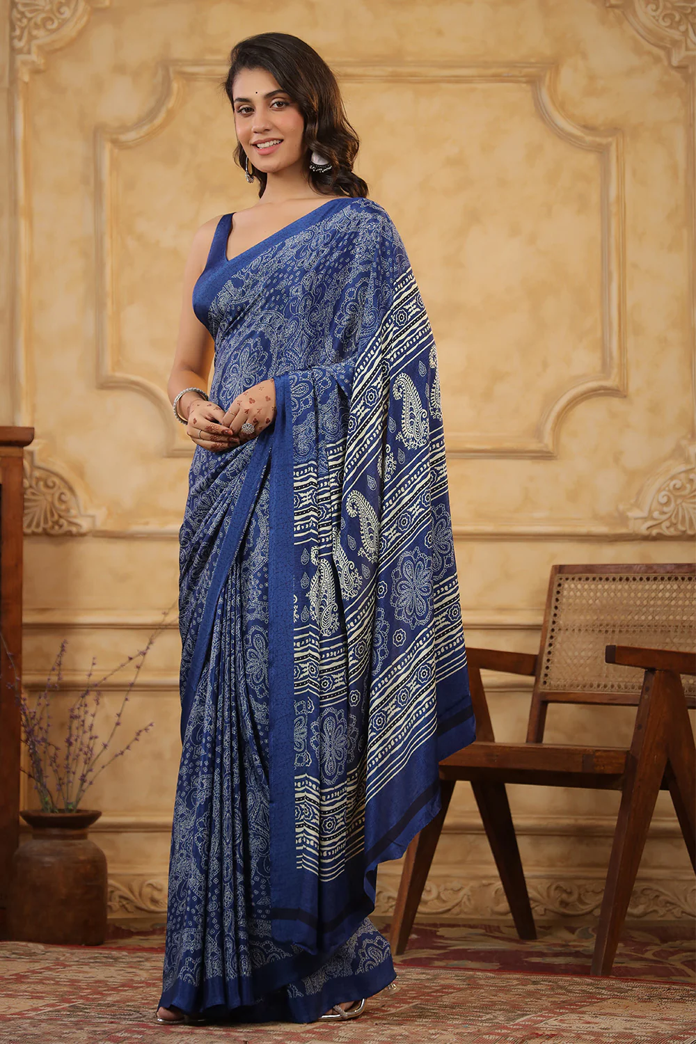 Blue Color Crepe Printed Saree - Image 4