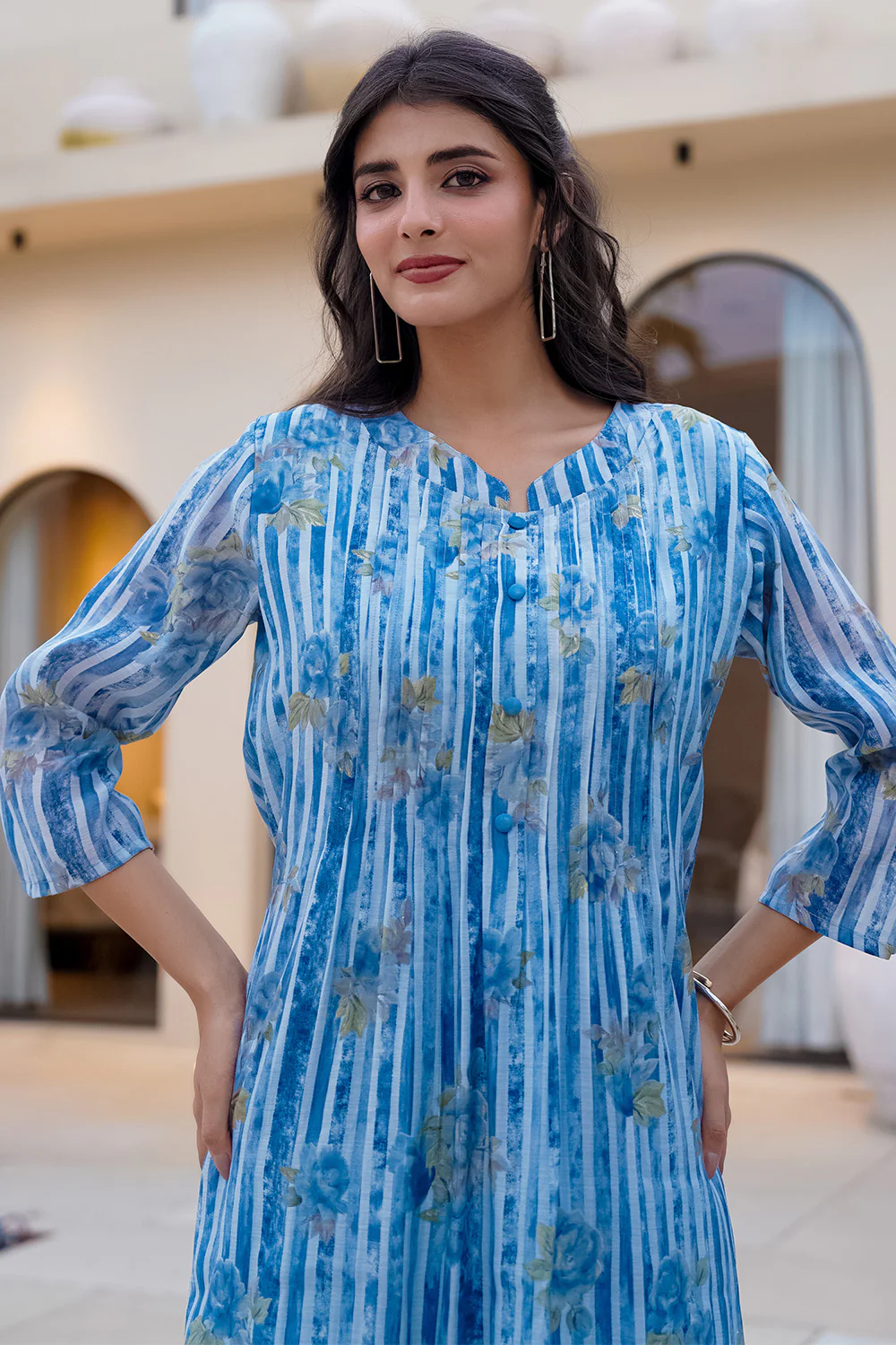 Blue Floral Printed Muslin Kurta Set - Image 7