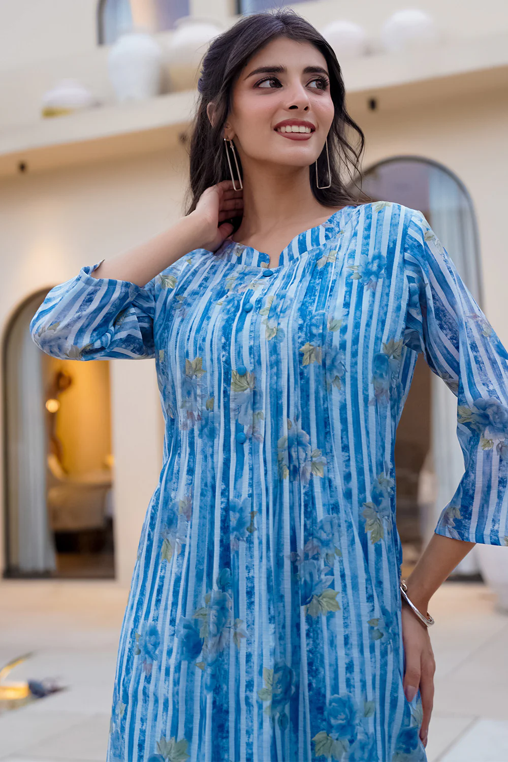 Blue Floral Printed Muslin Kurta Set - Image 8