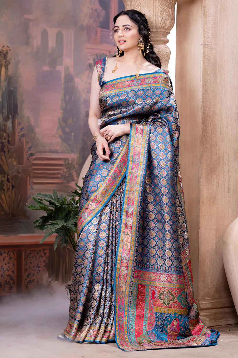 Blue Maheshwari Silk Soft Brocade Woven Saree - Image 4