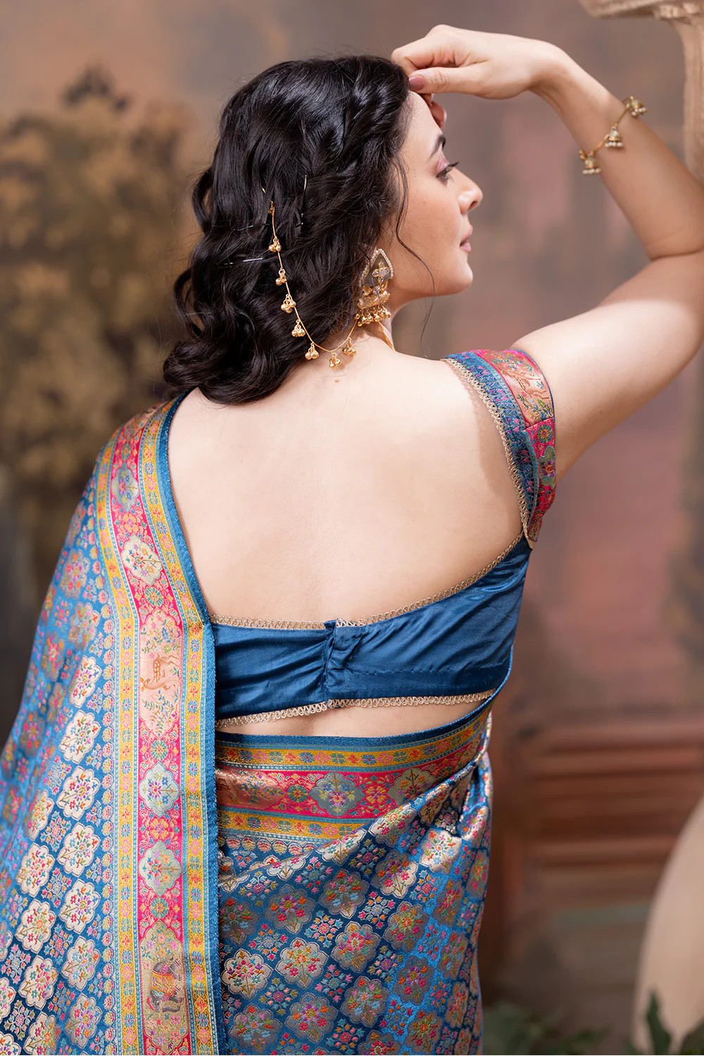Blue Maheshwari Silk Soft Brocade Woven Saree - Image 8