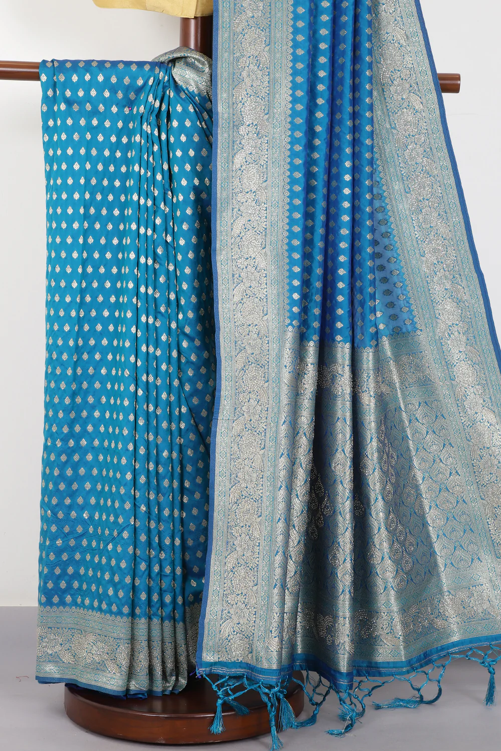 Blue Silk Zari Woven And Swaroski Work Saree - Image 2