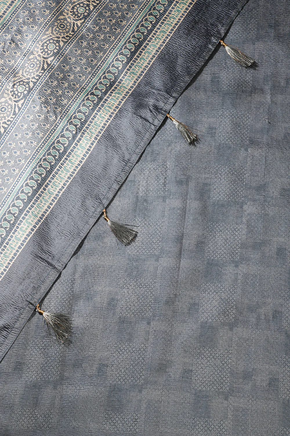 Bluish Grey Floral Printed Tussar Silk Saree - Image 4