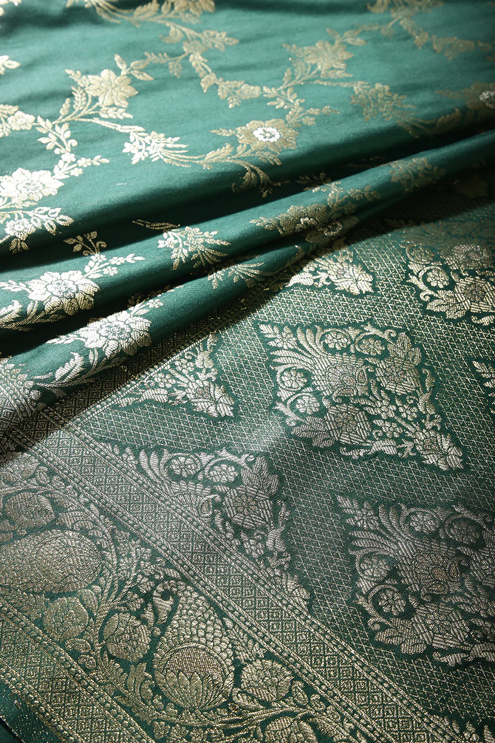 Bottle Green Color Zari Woven South Silk Saree - Image 3
