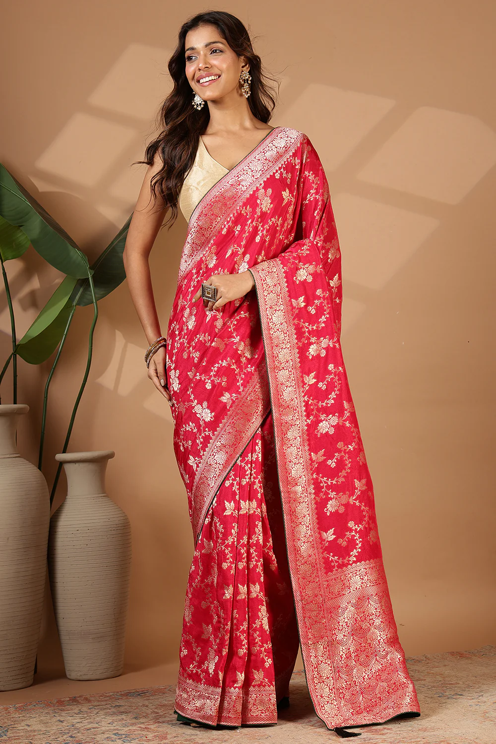 Cardinal Red Banarasi Silk Zari Floral Zaal Woven Saree - Image 2