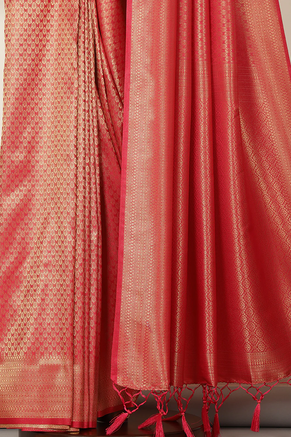 Cardinal Red South Silk Zari Woven Saree - Image 3