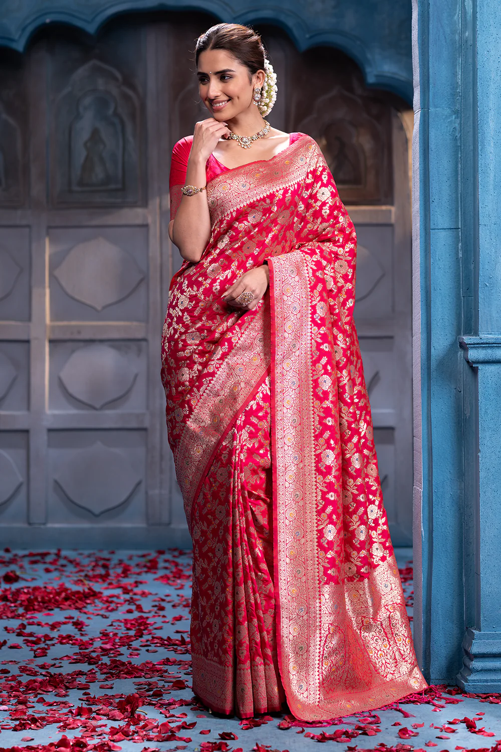 Cheery Red Colour Banarasi Silk Woven Saree - Image 2