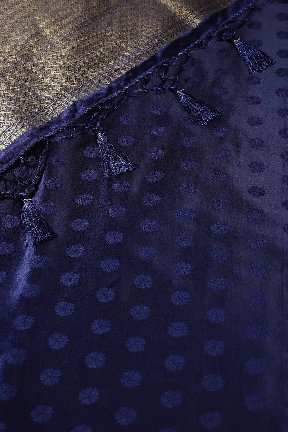 Cherry Red And Navy Floral Zari Woven Sarees - Image 4