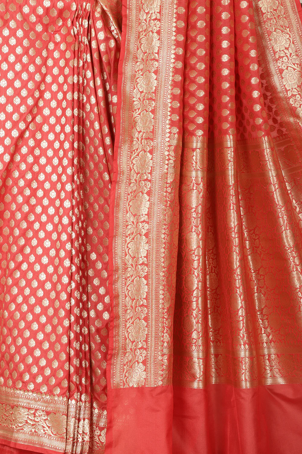 Coral Banarasi SIlk Woven Saree - Image 3