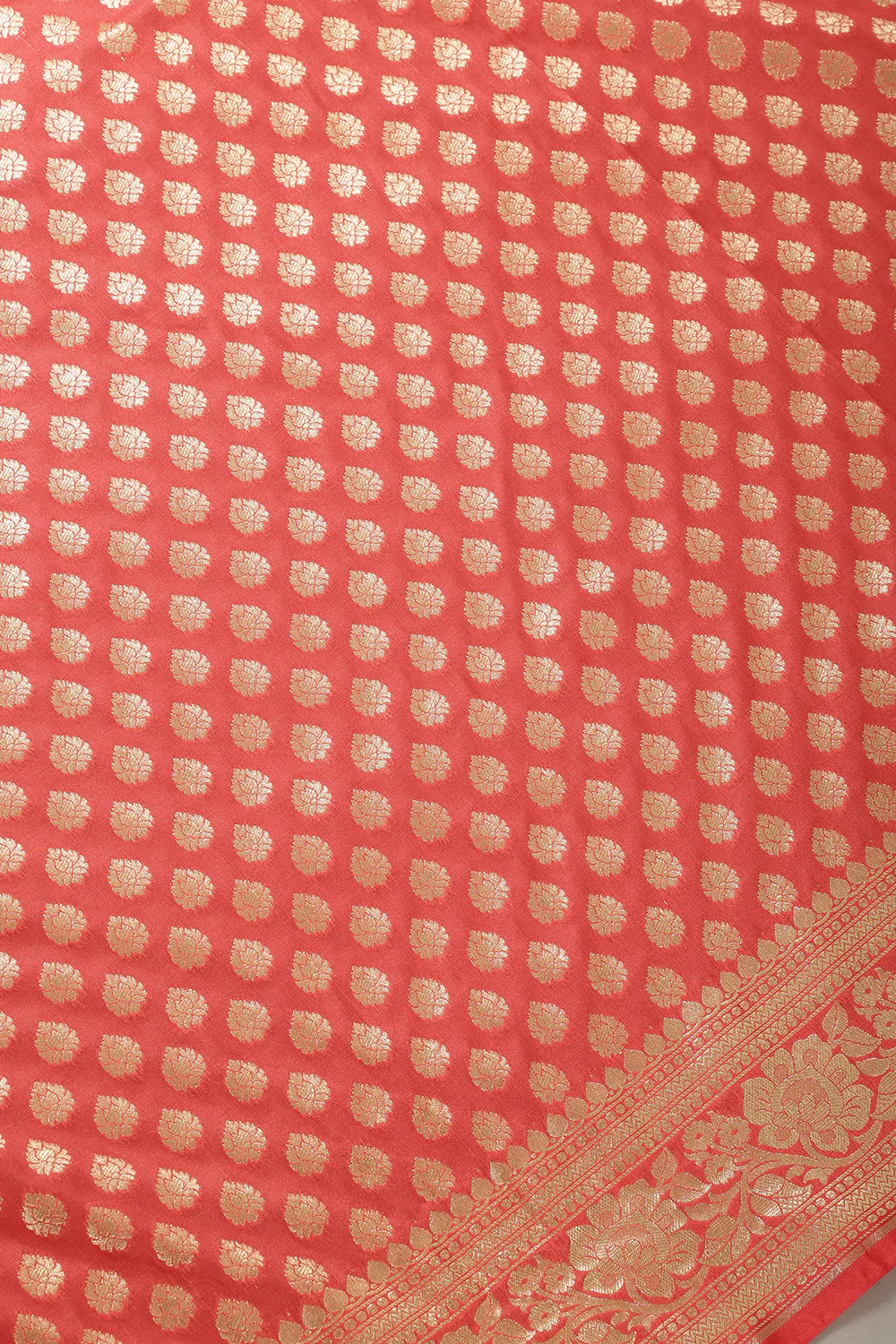 Coral Banarasi SIlk Woven Saree - Image 4