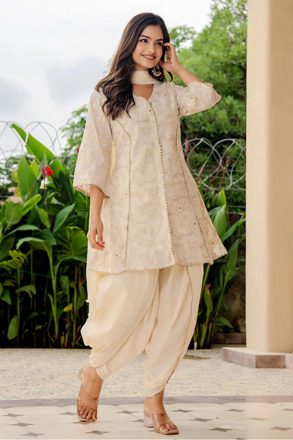Cream Chanderi Embroidered And Gota-Patti Work Suit With Dhoti Style Pant - Image 6