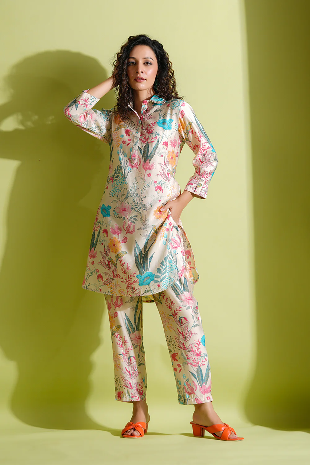 Cream Colour Muslin Printed Co-Ord Set - Image 4