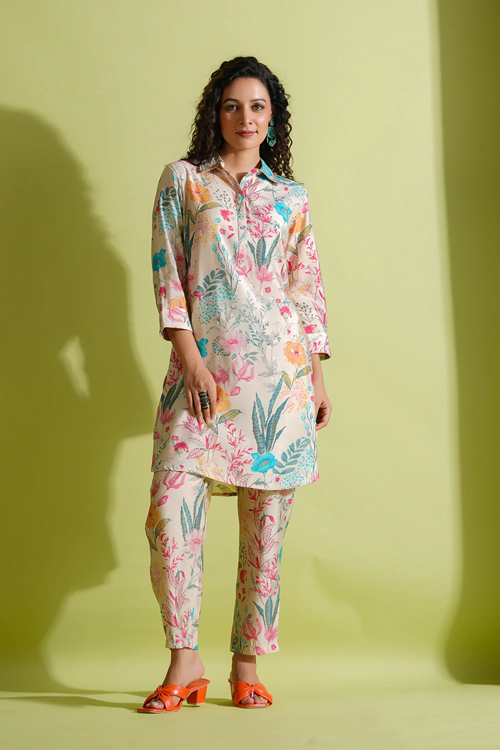 Cream Colour Muslin Printed Co-Ord Set - Image 7