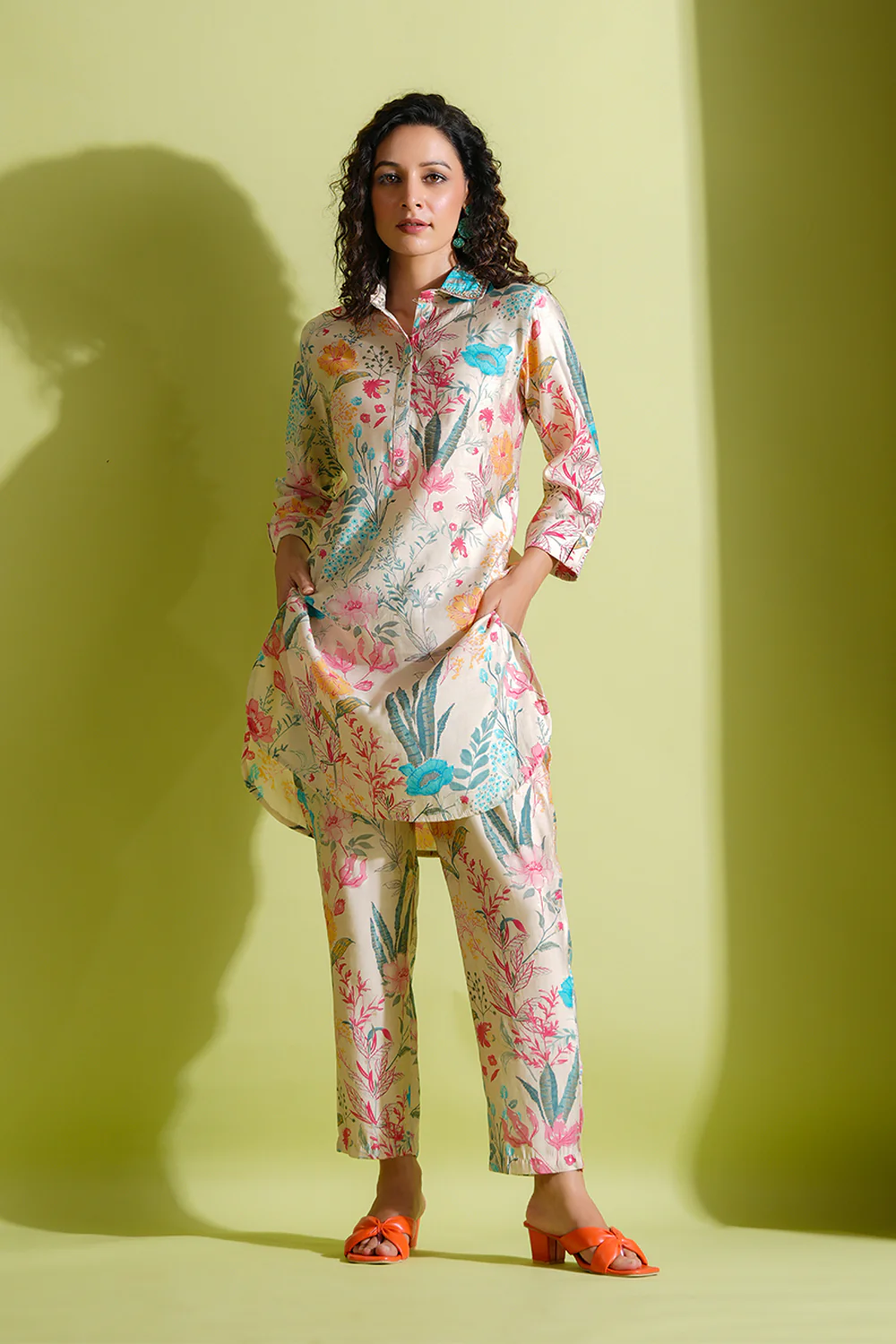 Cream Colour Muslin Printed Co-Ord Set - Image 8