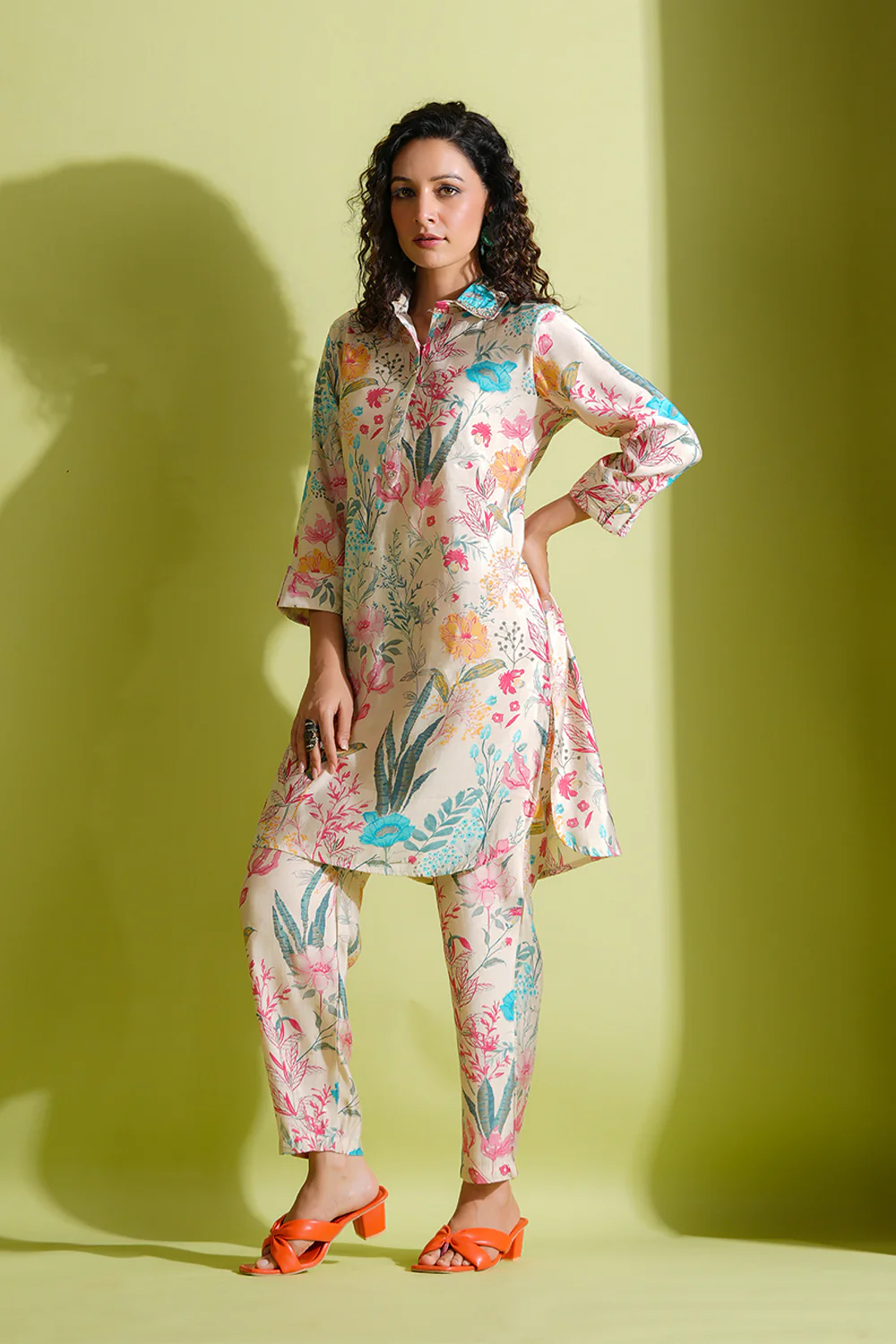 Cream Colour Muslin Printed Co-Ord Set - Image 9