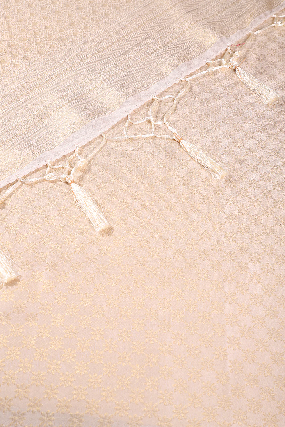 Cream Colour Soft Silk Leheria Zari Woven Saree - Image 3