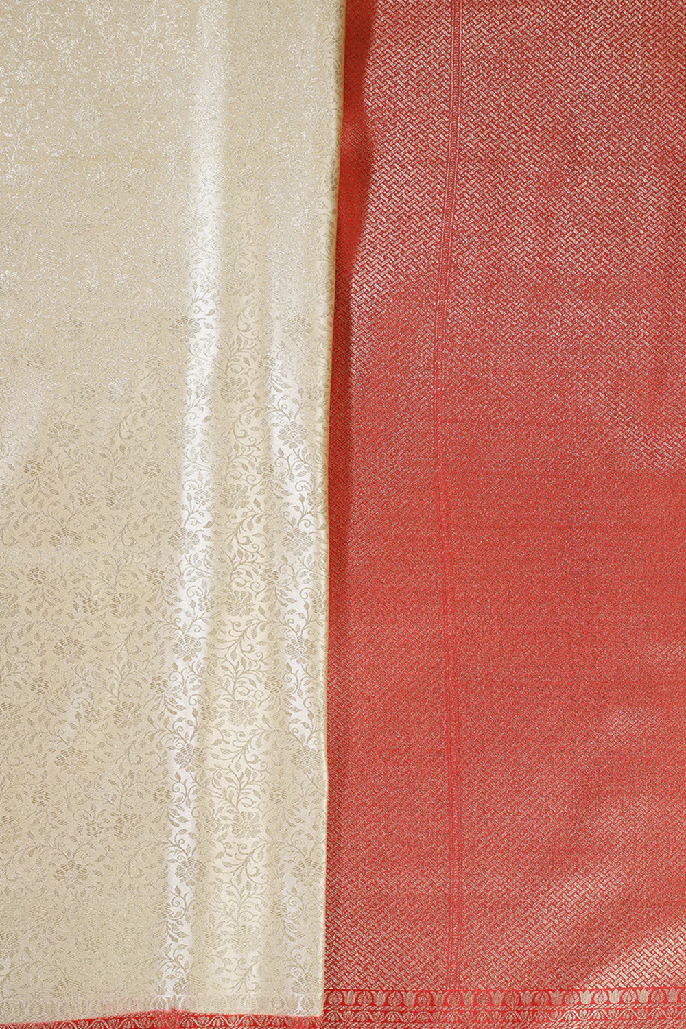 Cream & Red Floral Zari Woven Sarees - Image 4