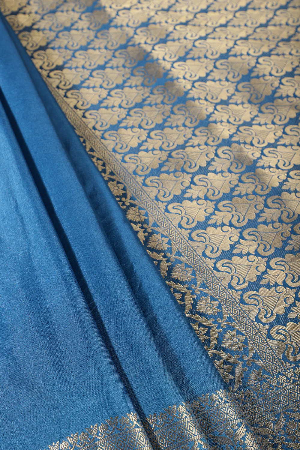 Dark Blue Color Silk Woven Saree - Image 2