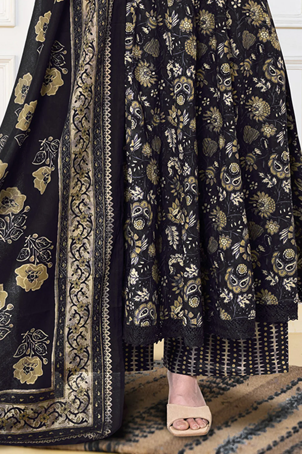 Dark Purple Cotton Floral Printed Anarkali Suit Set - Image 3