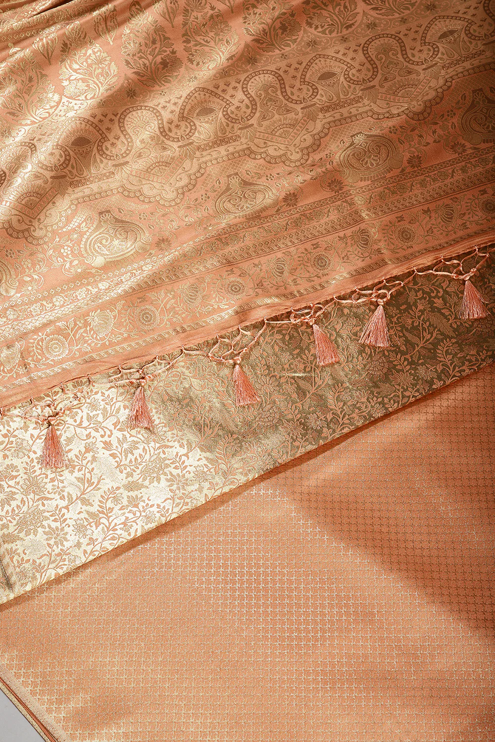 Dusty Peach Colour South Silk Heavy Woven Saree - Image 4