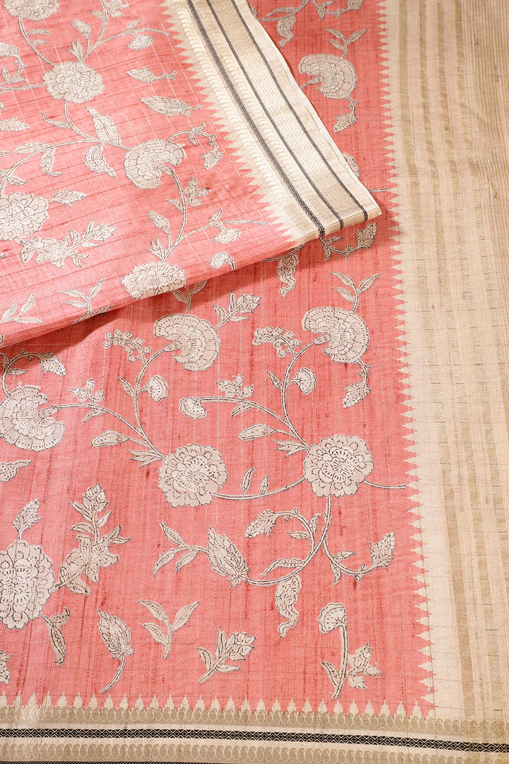 Dusty Pink Cotton Silk Floral Printed Saree - Image 2