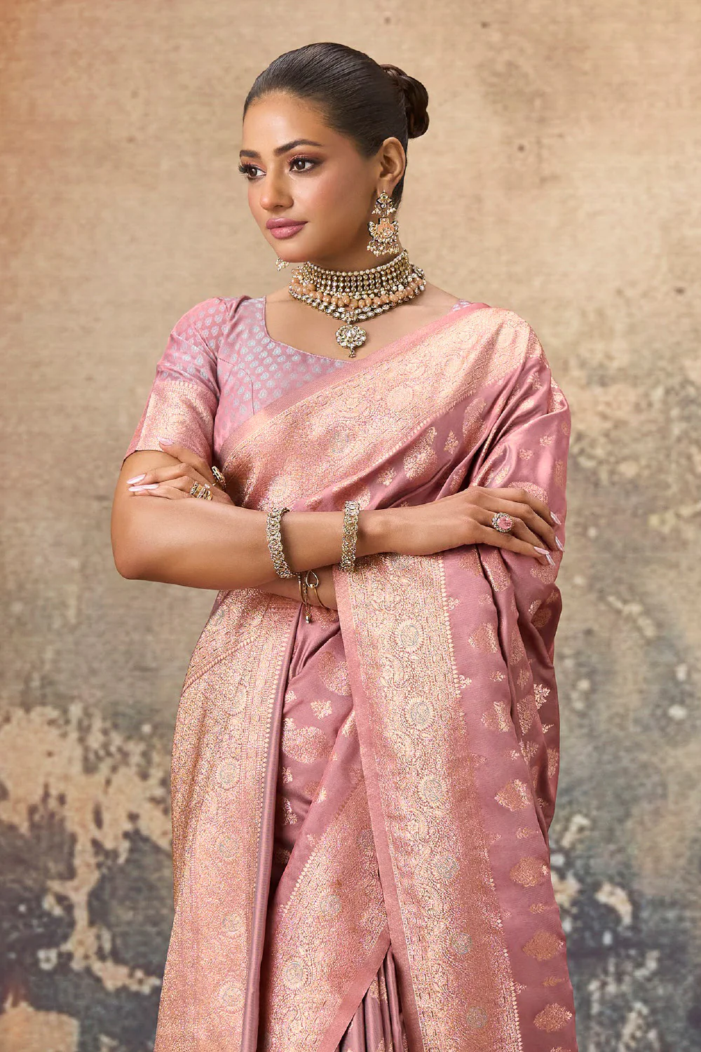 Dusty Pink Woven Silk Banarasi Saree - Image 2