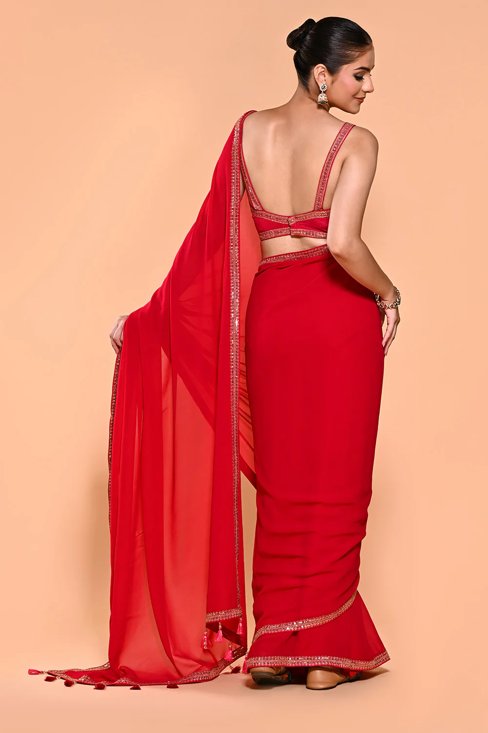 Red Color Georgette Saree With Readymade Blouse - Image 3