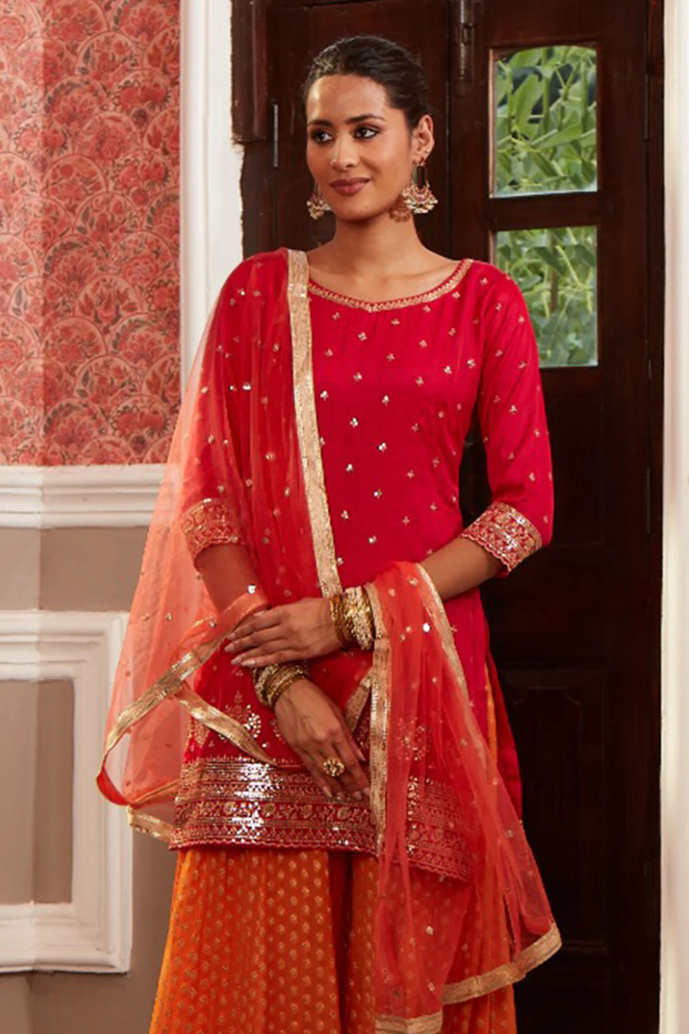 Fuchsia Pink Color Silk Embroidered Suit With Sharara - Image 3