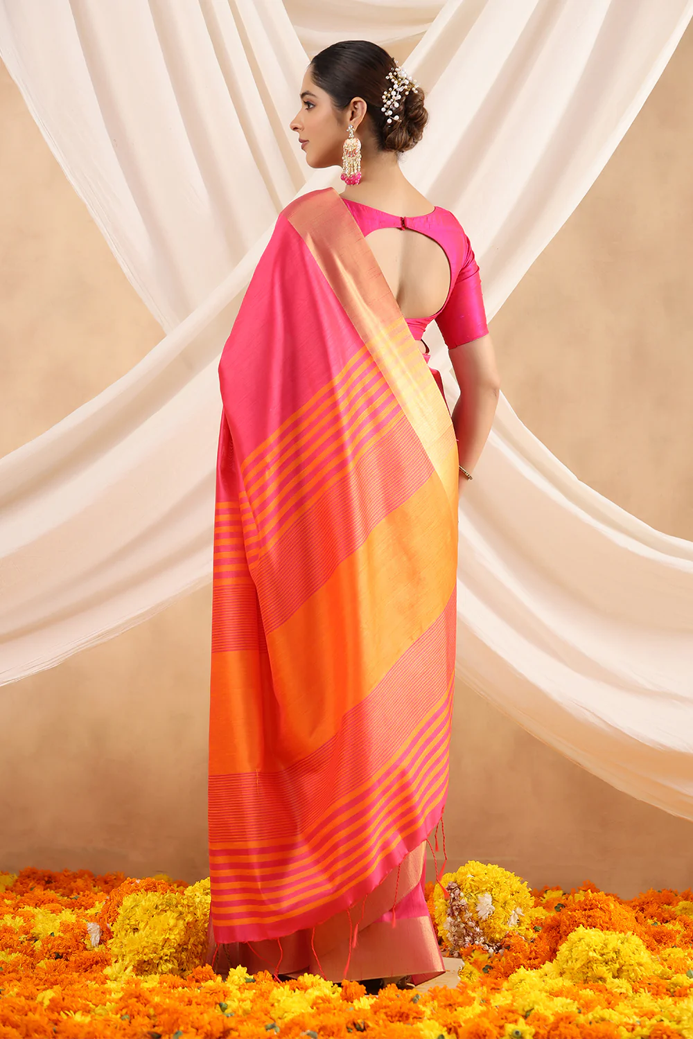 Fuchsia Pink Colour Silk Woven Saree - Image 2