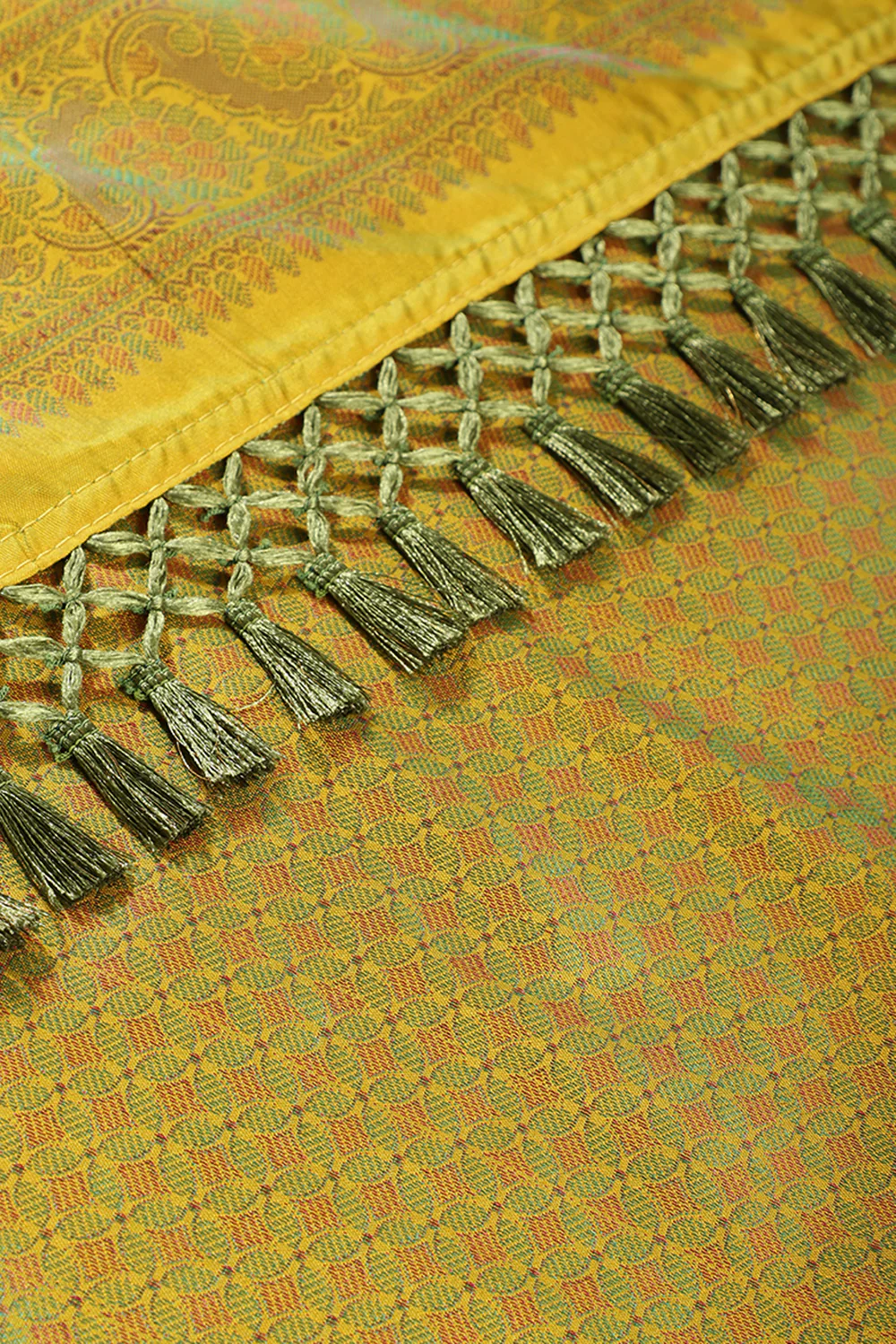 Green Color Cotton Silk Resham & Zari Woven Saree - Image 3