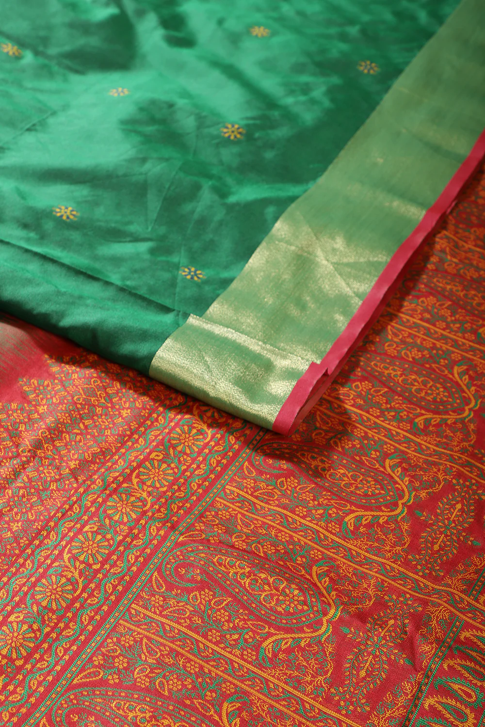 Green & Maroon Silk Resham And Zari Woven Saree - Image 3