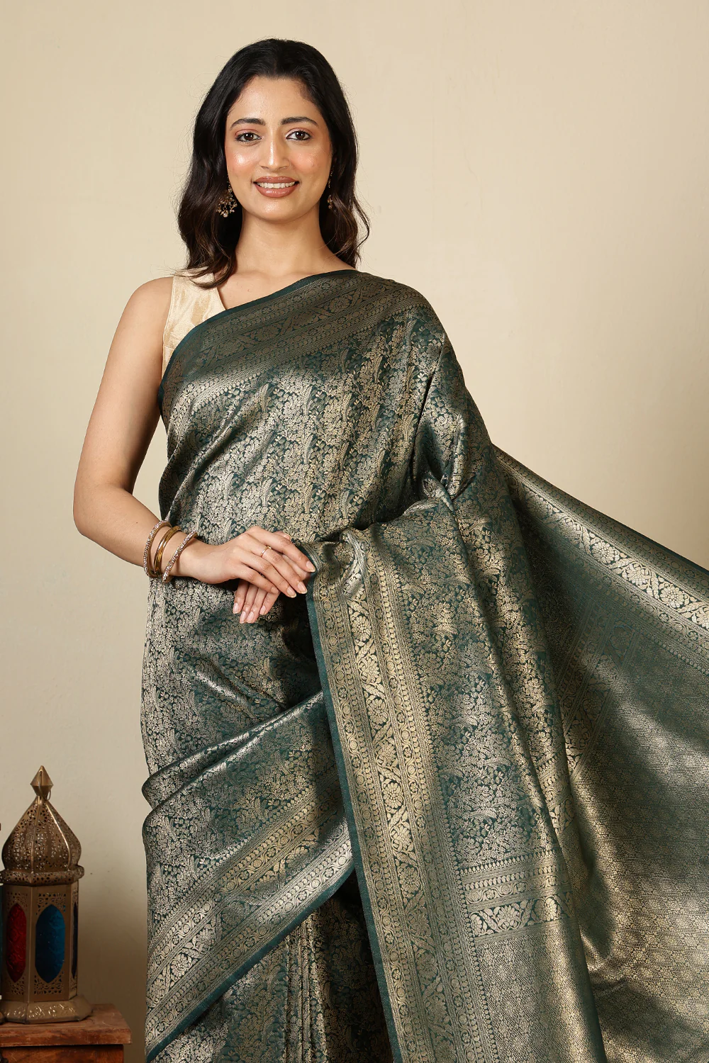 Green South Silk Floral Zaal Woven Saree - Image 5