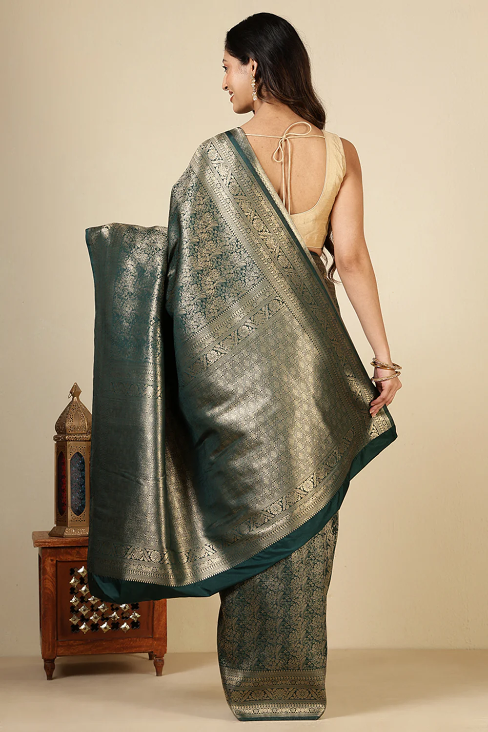 Green South Silk Floral Zaal Woven Saree - Image 6
